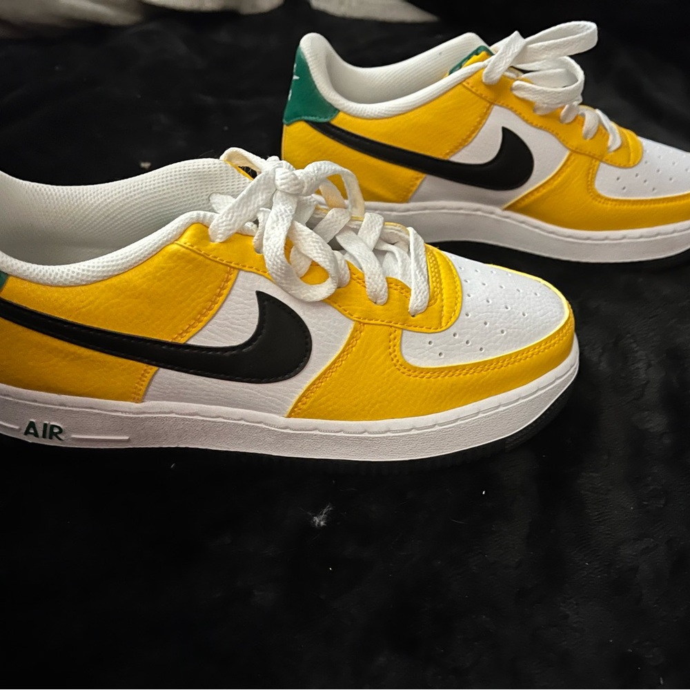 Nike Kids Yellow, White, and Black Sneakers